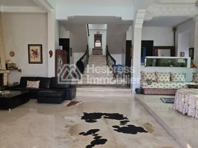 Large villa for sale in the Polo district
