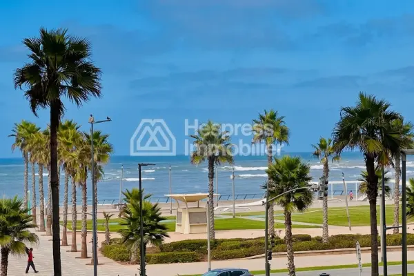 Furnished apartment for rent near the Corniche