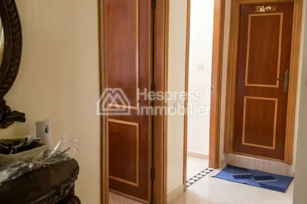 شقة كبيرة للبيع في برشيد