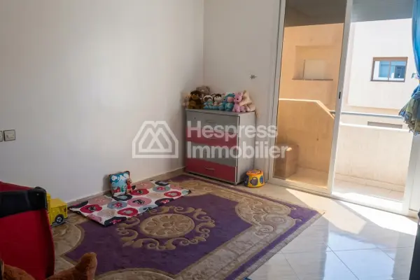 شقة كبيرة للبيع في برشيد