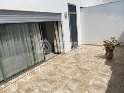 Appartement meublé à vendre avec grande terrasse