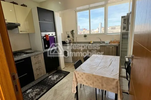 Appartement meublé à vendre avec grande terrasse