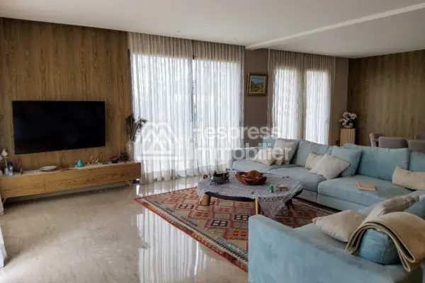 Luxury villa, unfurnished or furnished, for rent in Souissi
