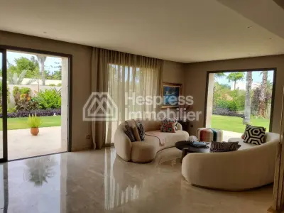 Luxury villa, unfurnished or furnished, for rent in Souissi