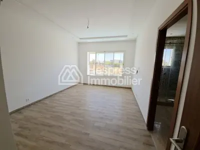 فيلا جديدة تمامًا، لم يسكنها أحد من قبل، معروضة للبيع في مدينة Bouskoura