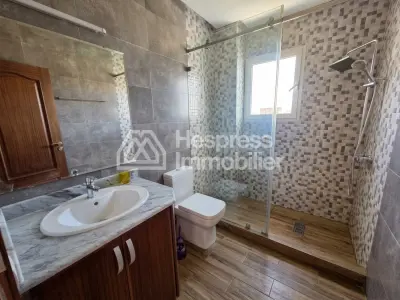 فيلا جديدة تمامًا، لم يسكنها أحد من قبل، معروضة للبيع في مدينة Bouskoura