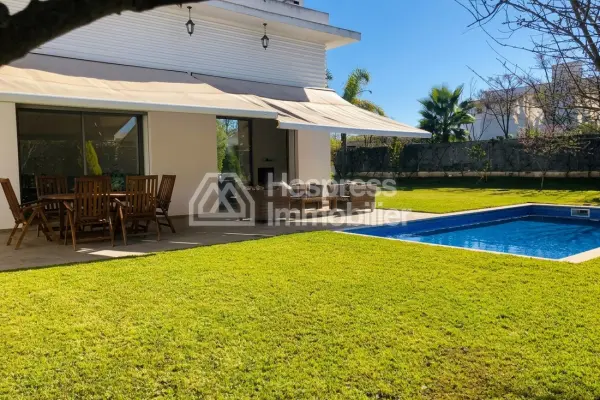 Location villa vide a Bouskoura /CasaDiaa