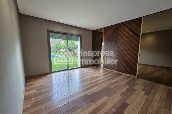 Location villa vide a Bouskoura /CasaDiaa