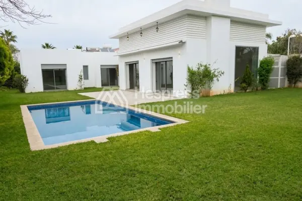Location villa vide a Bouskoura /CasaDiaa