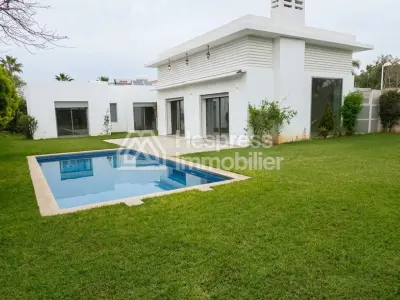 Location villa vide a Bouskoura /CasaDiaa