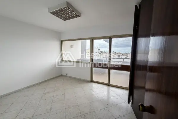 Plateau bureau à vendre Bd Zerktouni