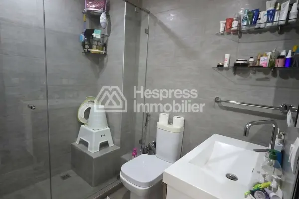Spacieux appartement à vendre coté 17 etages