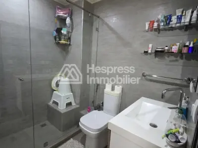 Spacious apartment for sale on the 17th floor