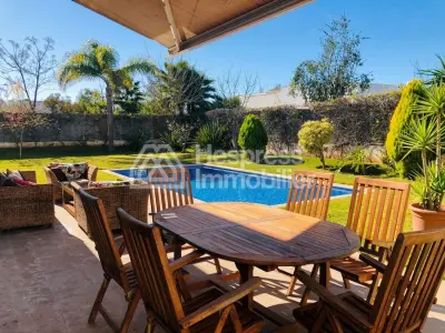 Spacieuse et belle villa à vendre à CasaDiaa