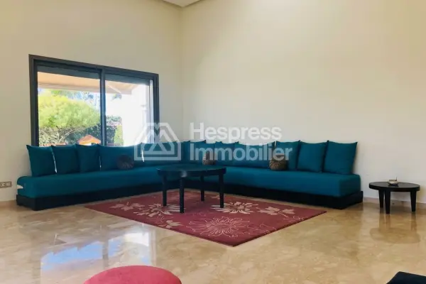 Spacieuse et belle villa à vendre à CasaDiaa