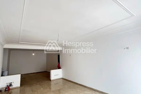 Apartement à vendre racine rue Abou mahassine