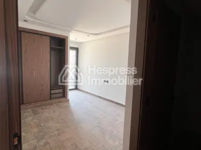شقق فاخرة جديدة - بيرلا بوسكورة – من 75 مترًا مربعًا إلى 100 متر مربع