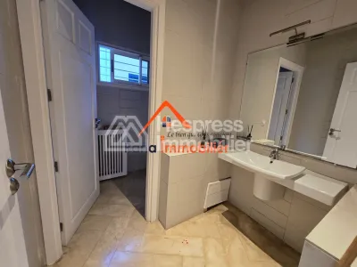 Villa à louer, 2000m² à Rabat, Quartier Souissi