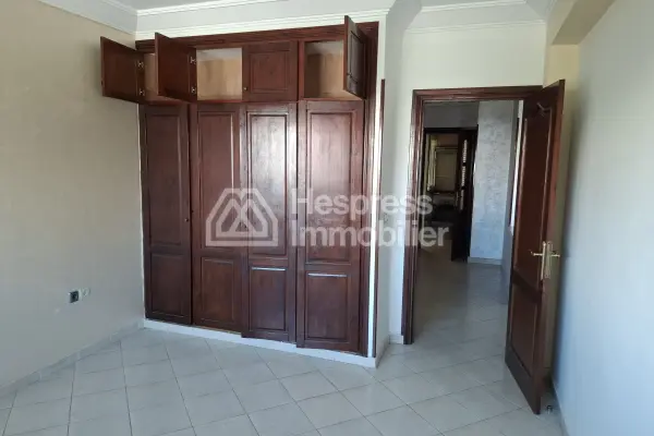 Apartment with no overlooking neighbors in the city center