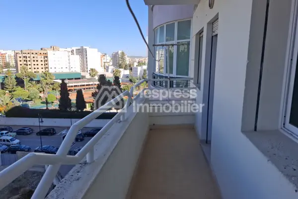 Apartment with no overlooking neighbors in the city center