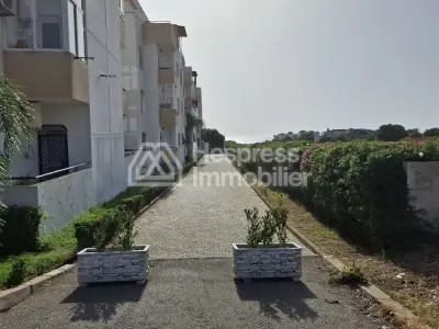 Apartment in a seaside residence