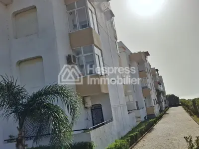 Apartment in a seaside residence