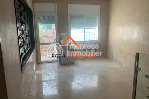 Villa for sale, 350m² in Hay Riad