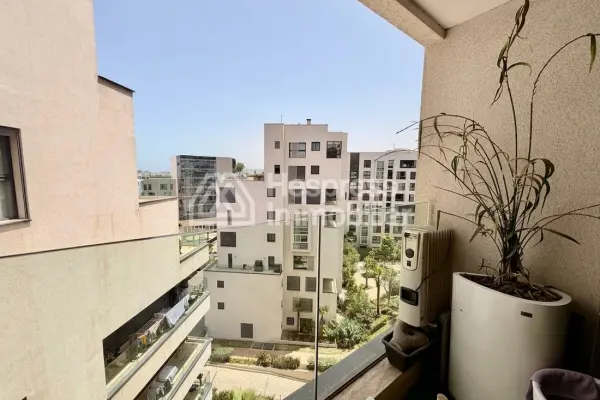 Furnished studio apartment for rent (CFC)