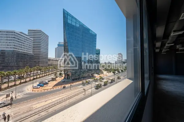 New office for rent in Uptown CFC