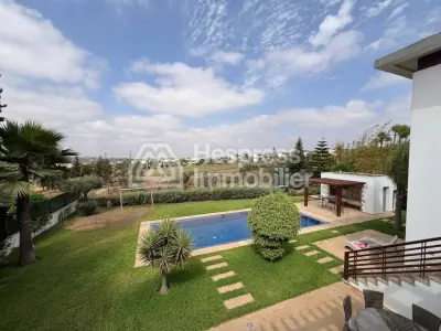 Luxurious furnished villa for rent in Ville verte