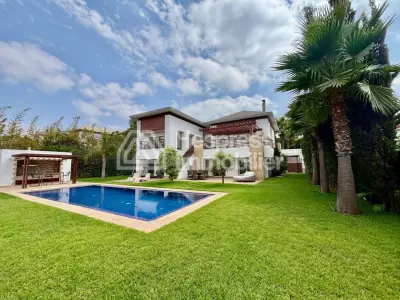 Luxurious furnished villa for rent in Ville verte