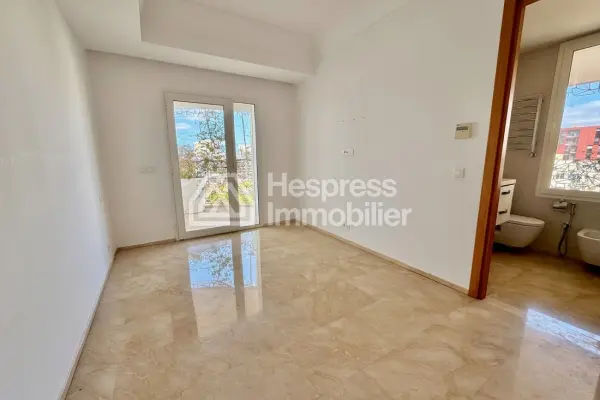 Two-bedroom apartment for rent, unfurnished