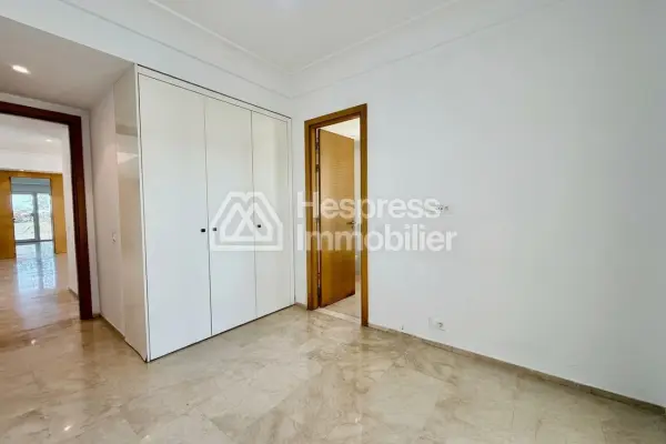 Two-bedroom apartment for rent, unfurnished
