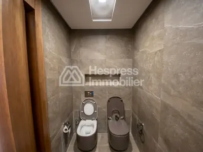 Appartement trois chambres meublè à CFC