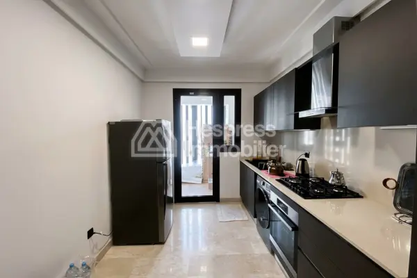 Furnished three-bedroom apartment in CFC