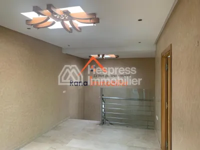 Villa for sale, 350m² in Hay Riad