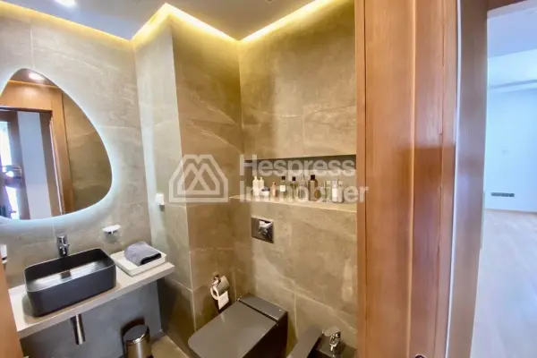 Furnished three-bedroom apartment in CFC