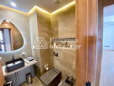 Appartement trois chambres meublè à CFC