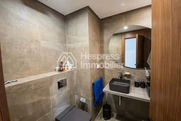 Furnished three-bedroom apartment in CFC