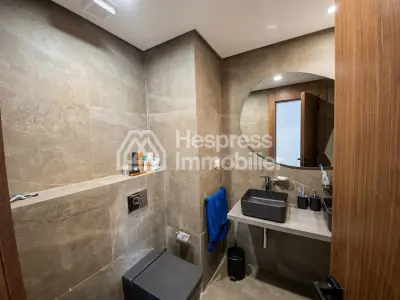 Appartement trois chambres meublè à CFC
