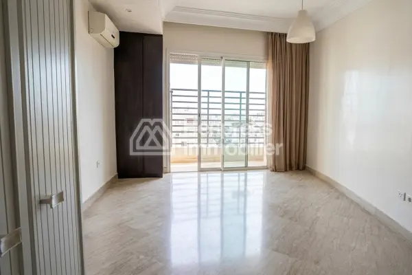 Unfurnished three-bedroom apartment for rent