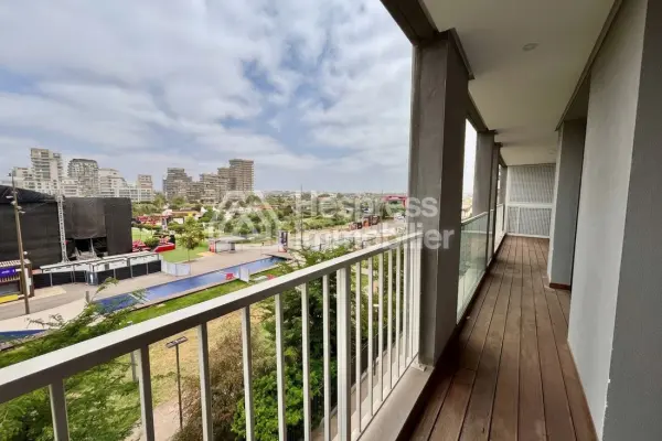 Unfurnished two-bedroom apartment for rent with view of Anfa Park