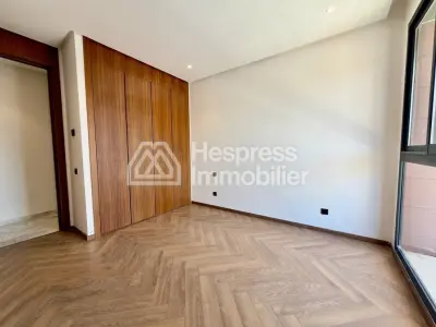 Two-bedroom unfurnished apartment for rent CFC