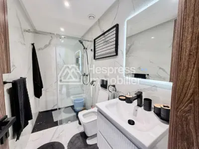 Studio neuf a louer Oasis