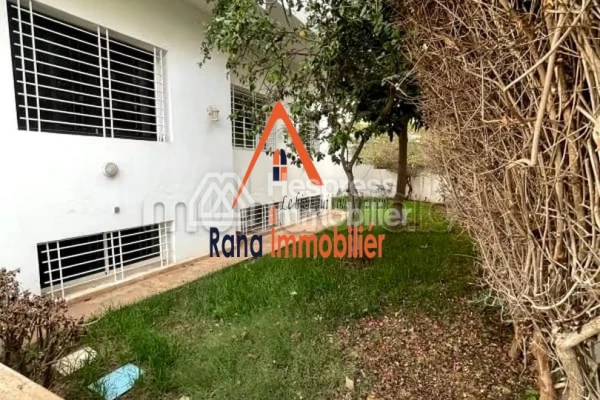 Villa for sale, 350m² in Hay Riad