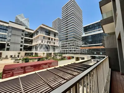 Unfurnished three-bedroom apartment for rent CFC