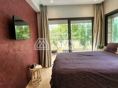 Apartment with Garden and Swimming Pool