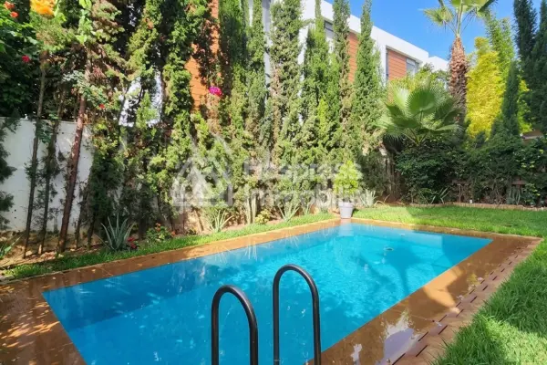 Appartement avec Jardin et Piscine