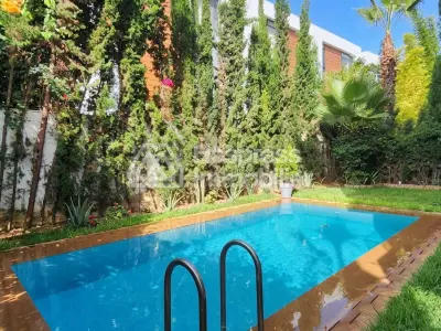 Apartment with Garden and Swimming Pool