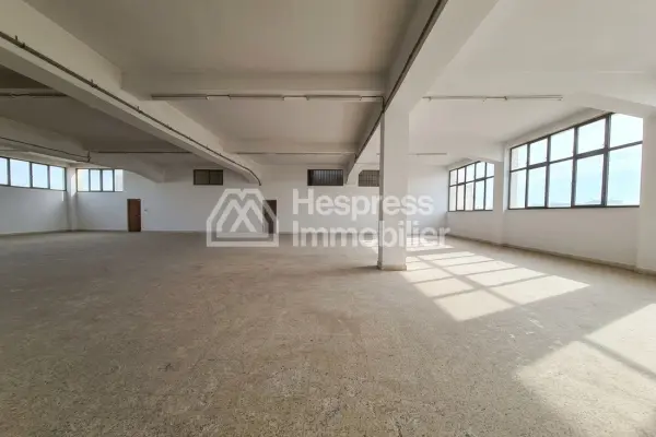 Factory for sale in the AIN CHKEF industrial zone